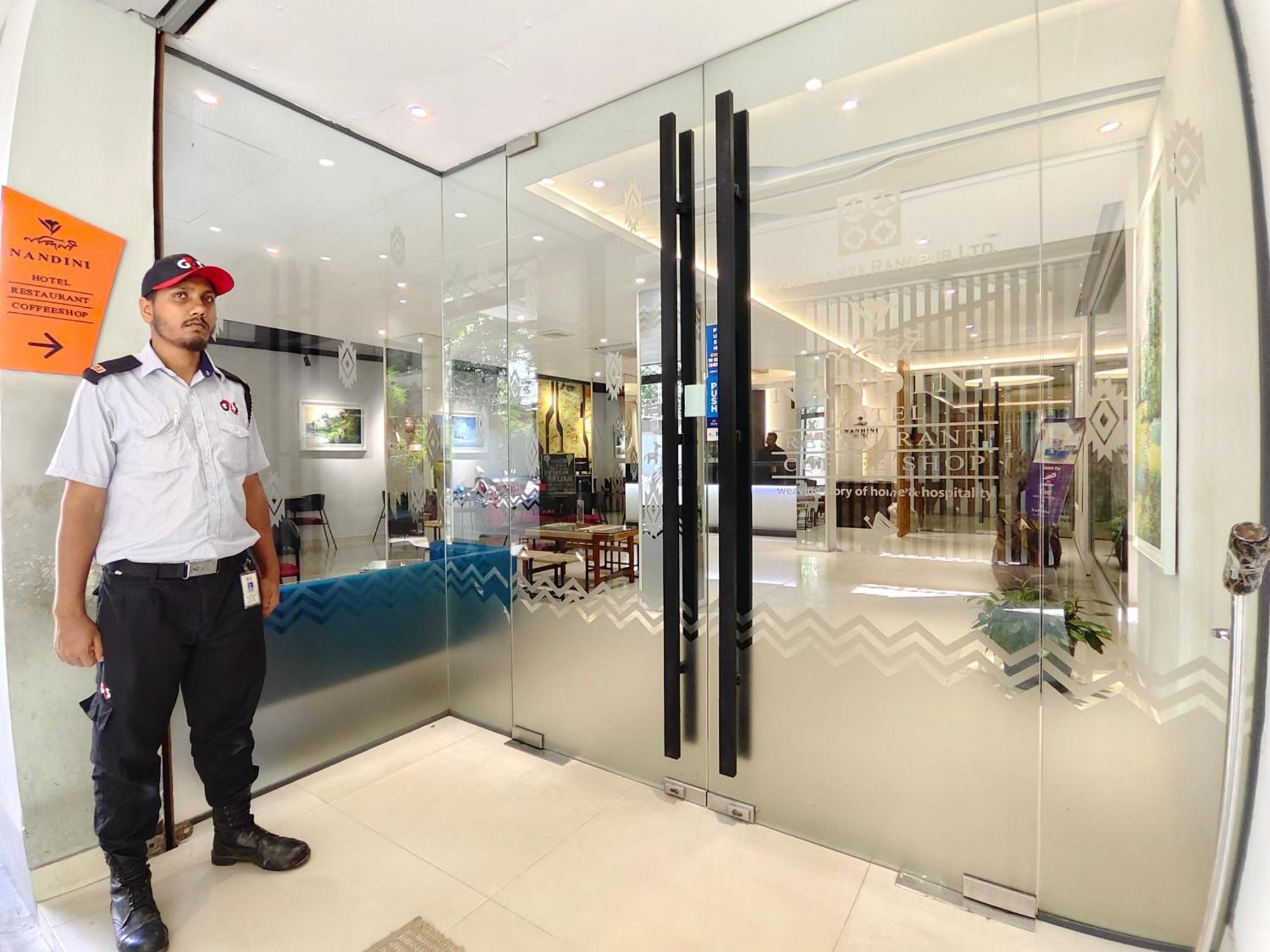 Hotel Nandini Dhaka Exteriör bild